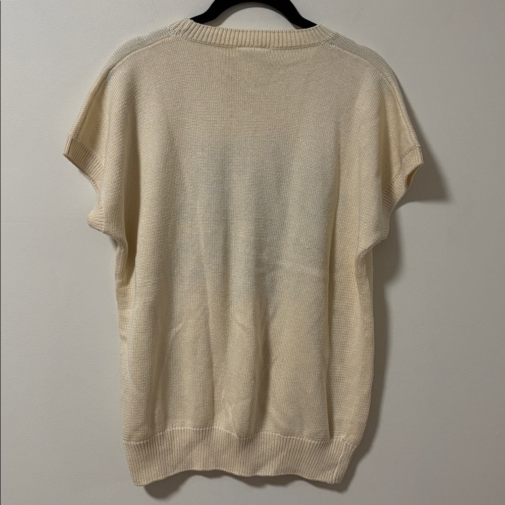 Vintage (S) MISTER LEONARD Floral Embroidered Cream Knit Sweater Top Wood Beads - Picture 6 of 13